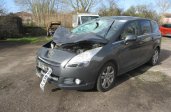 PEUGEOT 5008 1.6 HDI 5P