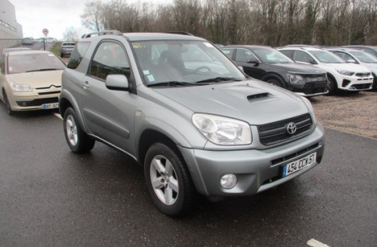 TOYOTA RAV4 2.0 D-4D 4X4 3P