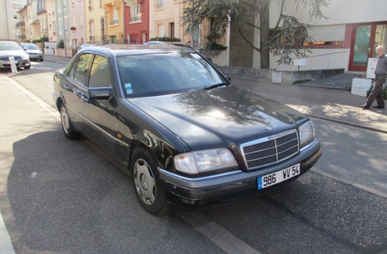 MERCEDES C200 2.0 I 4P