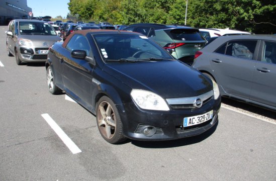 OPEL TIGRA TWINTOP 1.3 CDTI 2P