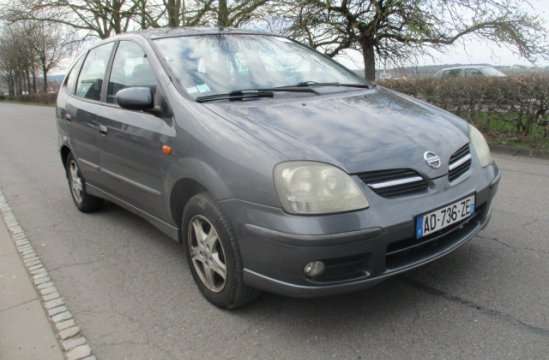 NISSAN ALMERA TINO 2.2 DCI 5P