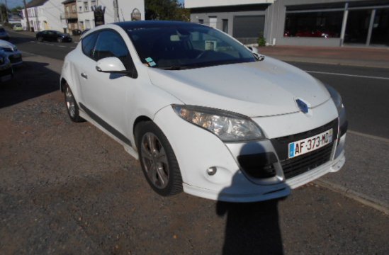 RENAULT MEGANE COUPE 1.9 DCI 3P