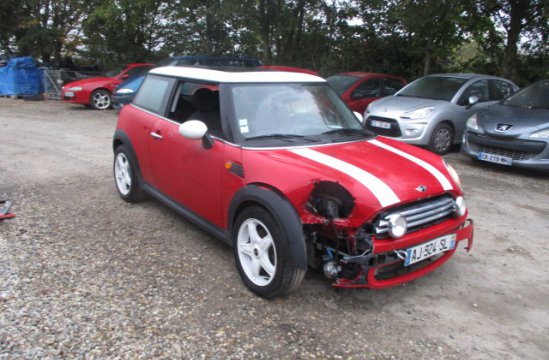 MINI COOPER 1.6 I 3P