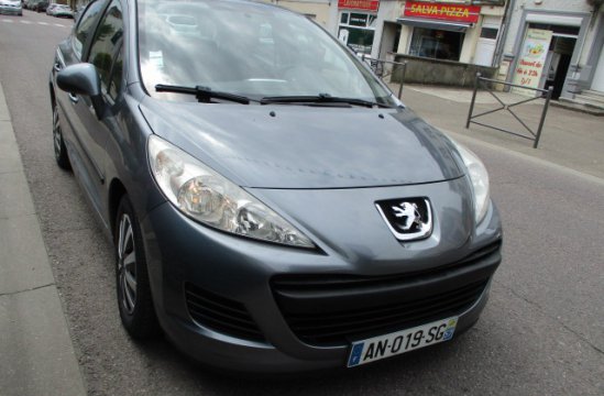 PEUGEOT 207 1.4 I 5P