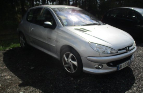 PEUGEOT 206 1.6 I 3P