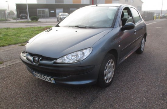 PEUGEOT 206 1.4 I 5P