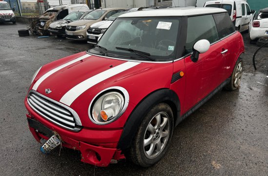 MINI COOPER 1.6 I 3P