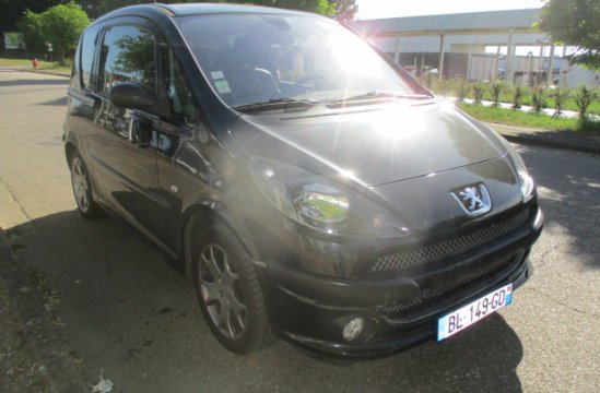 PEUGEOT 1007 1.6 I 3P