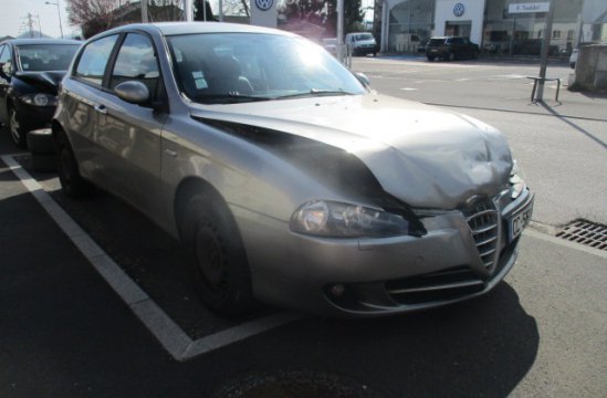 ALFA ROMEO 147 1.9 JTD CUIR 5P