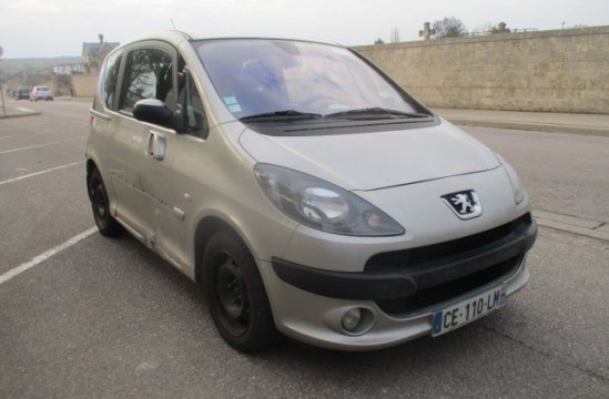 PEUGEOT 1007 1.4 HDI 3P