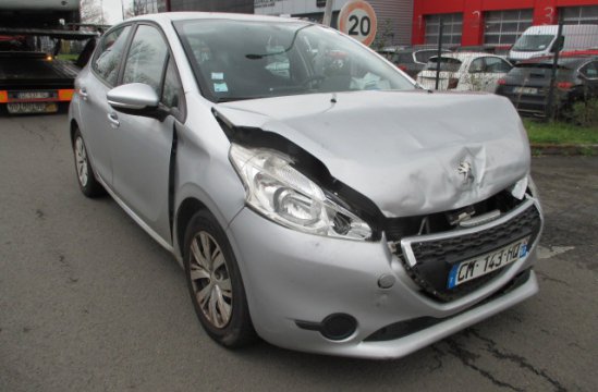 PEUGEOT 208 1.4 HDI 5P