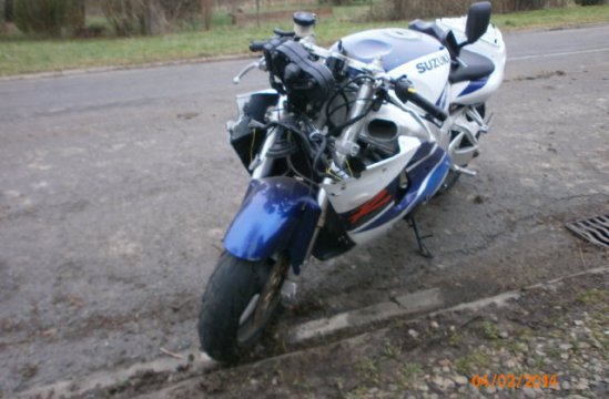 SUZUKI GSX-R 750