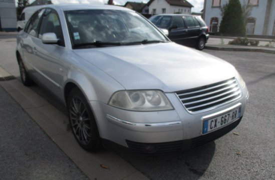 VOLKSWAGEN PASSAT 2.5 TDI 4P