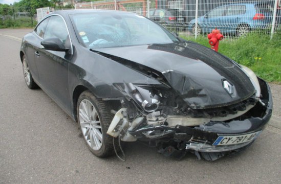 RENAULT LAGUNA COUPE 2.0 DCI 2P