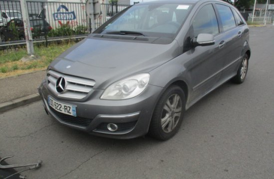 MERCEDES B180 2.0 CDI 5P