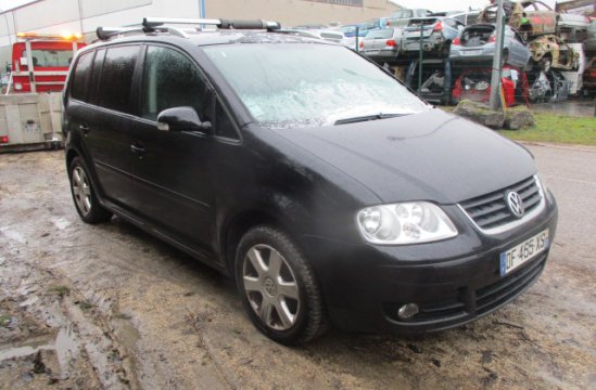 VOLKSWAGEN TOURAN 2.0 TDI CUIR 5P