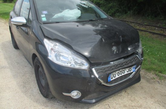 PEUGEOT 208 1.2 I 5P