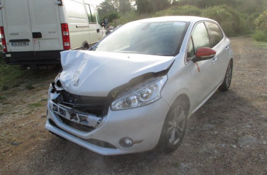 PEUGEOT 208 1.6 I 5P