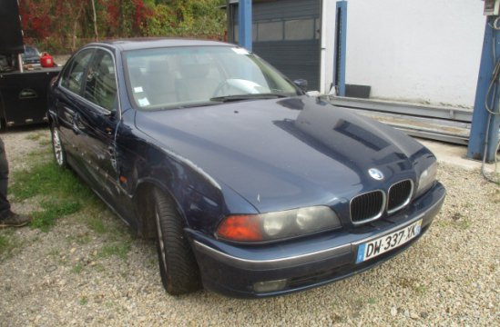 BMW 525 2.5 TD 4P