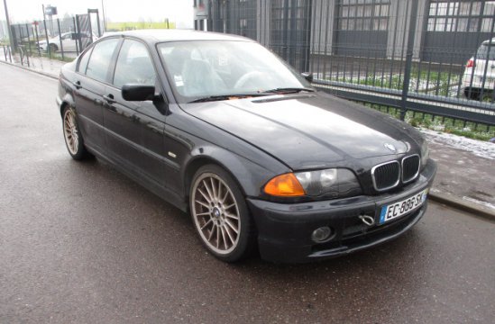 BMW 323 2.5 I BA 4P