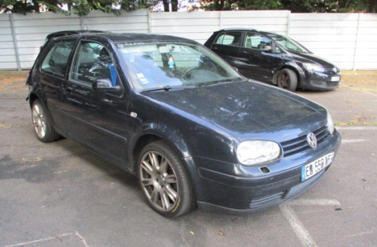 VOLKSWAGEN GOLF 1.9 TDI 3P