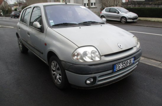 RENAULT CLIO 1.6 I 5P