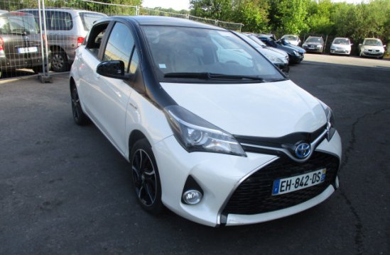 TOYOTA YARIS 1.5 EH BA 5P