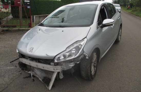 PEUGEOT 208 1.6 HDI 5P