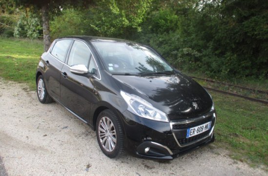 PEUGEOT 208 1.2 I 5P