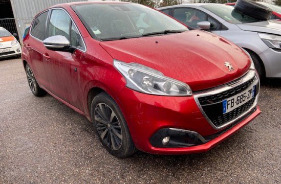 PEUGEOT 208 1.2 I 5P