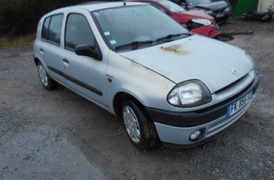 RENAULT CLIO 1.4 I 5P