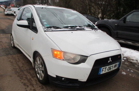 MITSUBISHI COLT 1.5 I 3P