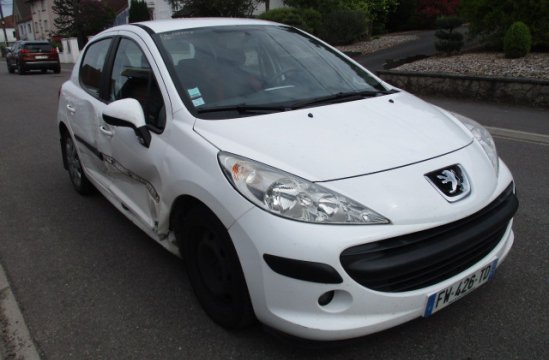 PEUGEOT 207 1.6 HDI 5P