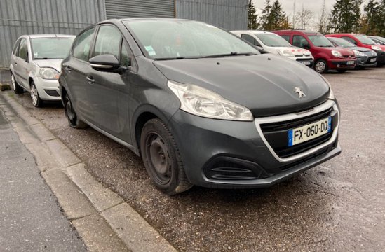 PEUGEOT 208 1.2 I 5P