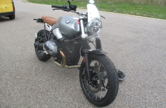 BMW R NINE T