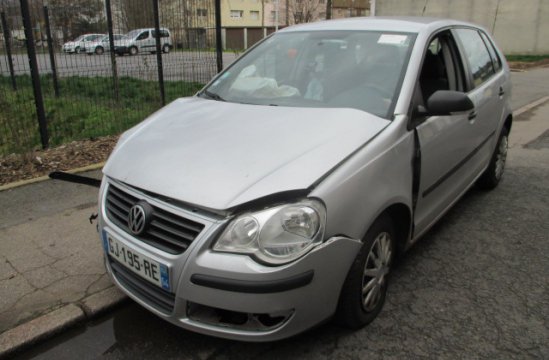 VOLKSWAGEN POLO 1.2 I 5P